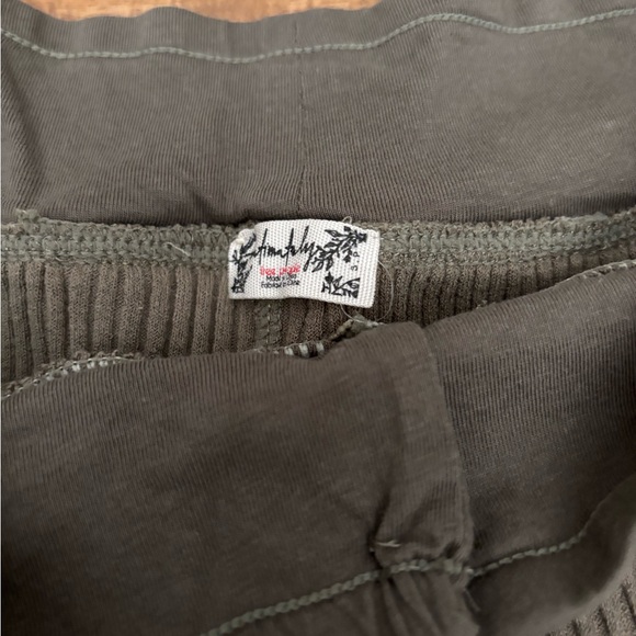 Free People Most Wanted Joggers Pants Green High Rise Wide Leg Size M worn once. - Picture 12 of 12
